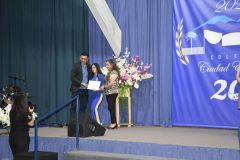 20251114_Licenciatura_IV_medios_311