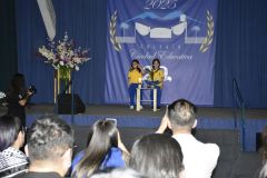 20251114_Licenciatura_IV_medios_401